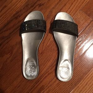 Vince Camuto sandals like new condition size 7.5